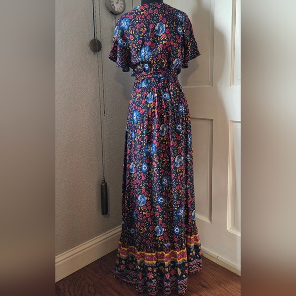 Elegant High-Low Floral Dress - Picture 5 of 7